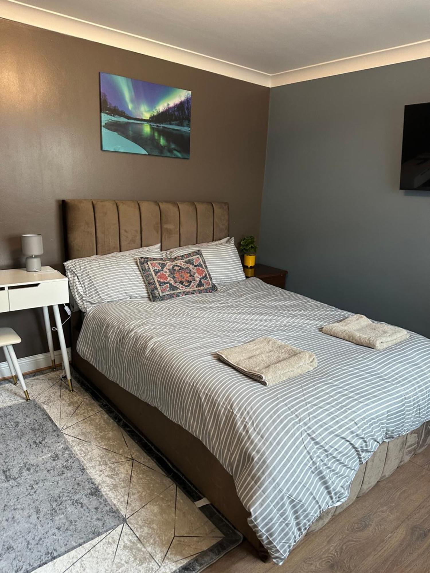 Amazing Ground Floor One Bedroom Forest Road Apartment London