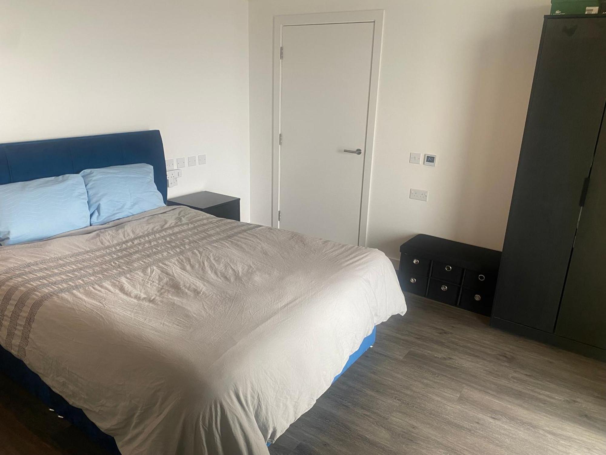 Modern, Bright And Convenient Appartement