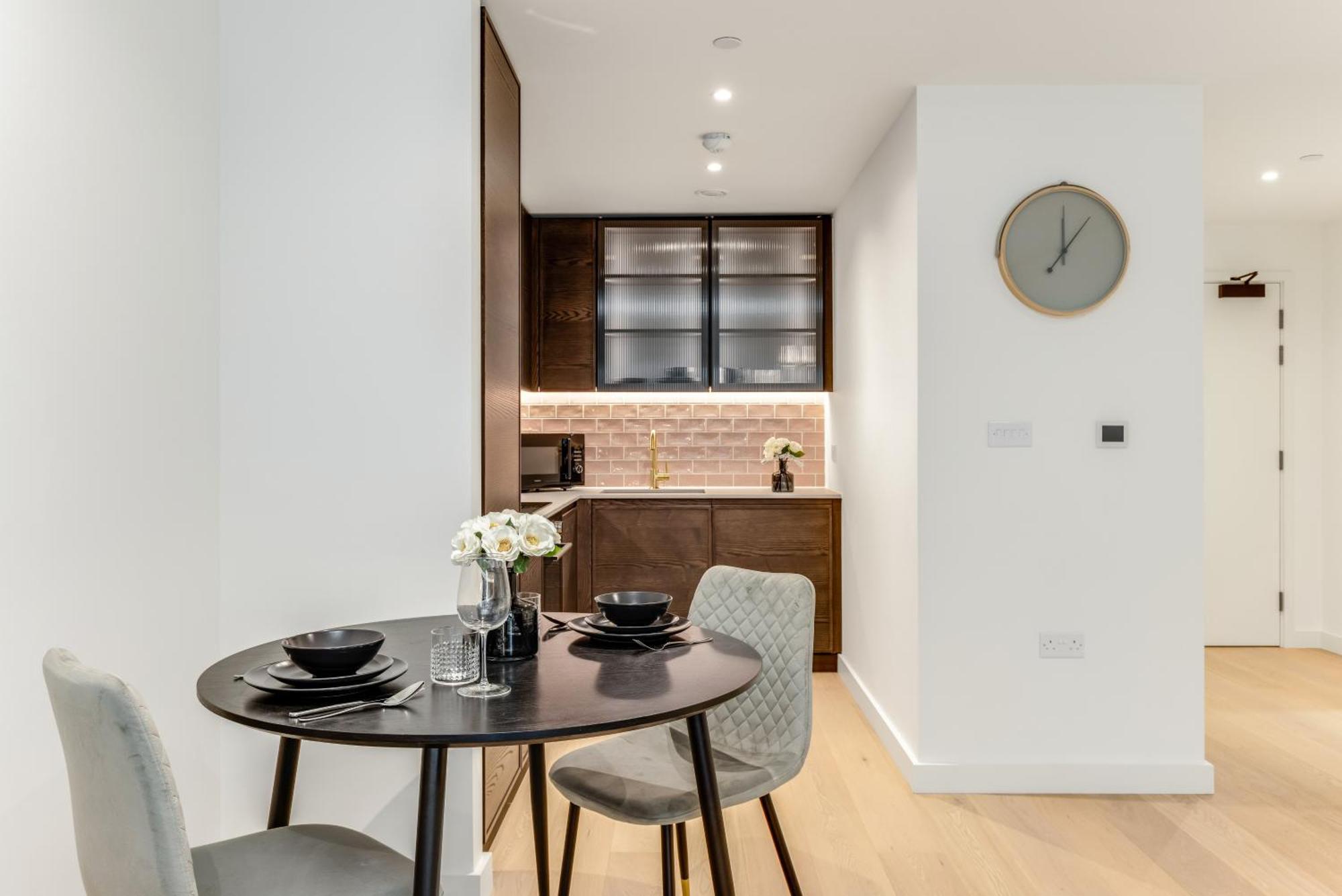 Apartamento Khayat Homes - The Lord - One Bed Luxury *