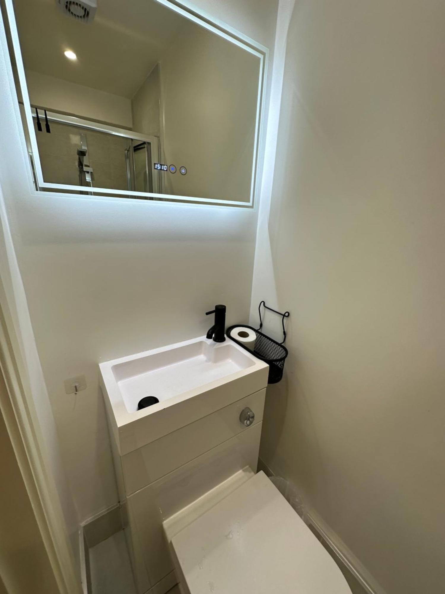 Gasthof Tiny But Private & Location London