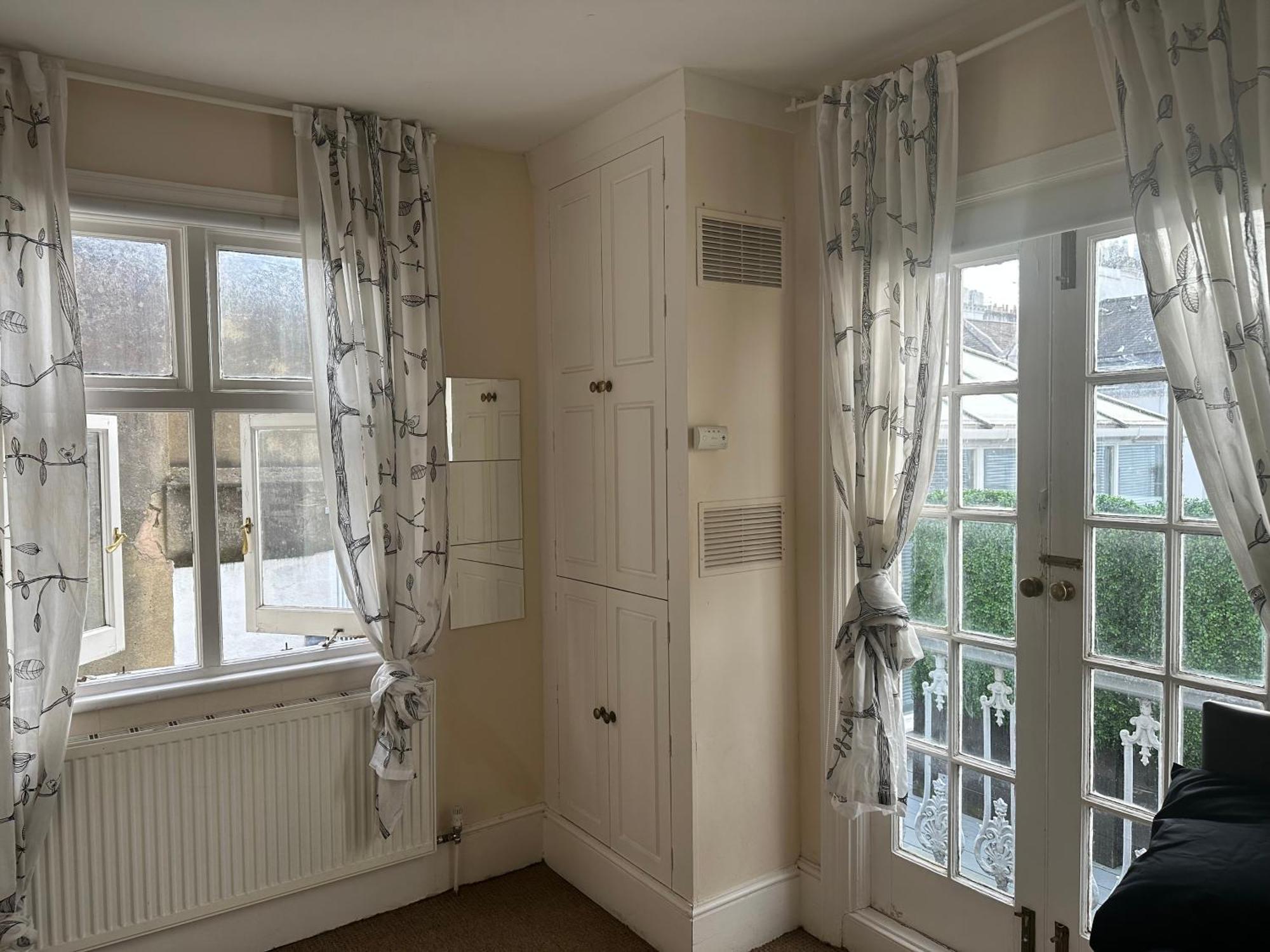 Double Bedroom In * Londres