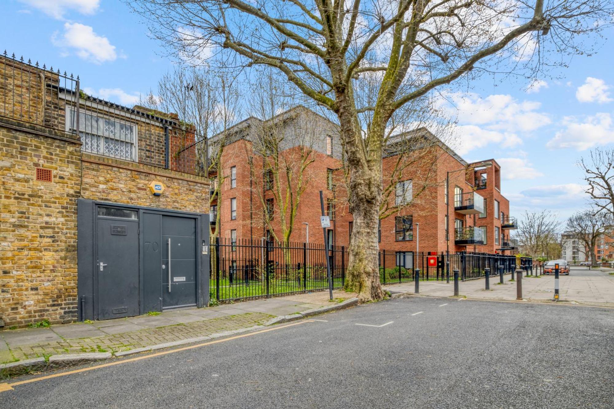 Vibrant 2-bed By Bow Londres