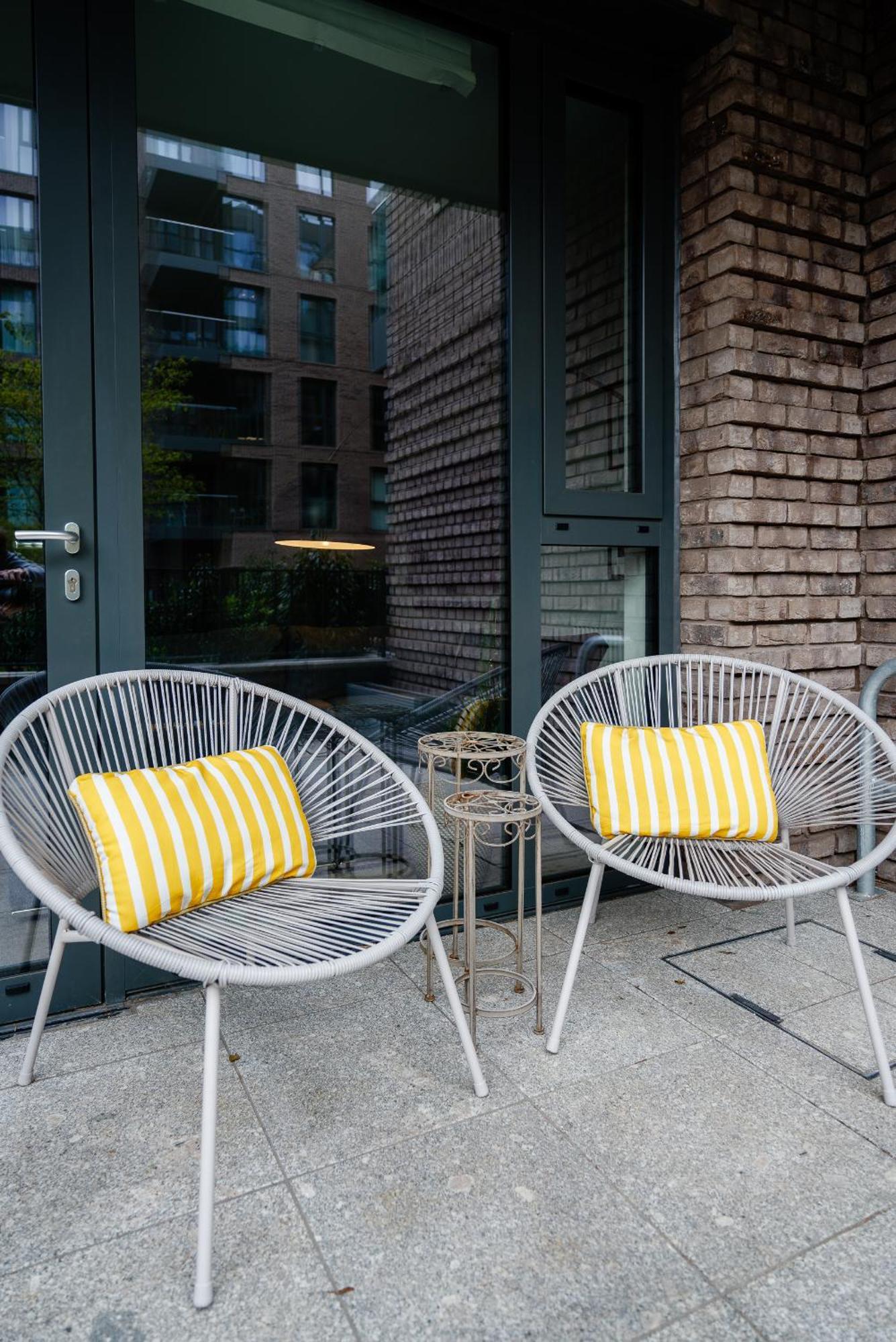 Lovely 1-bed In Appartement *