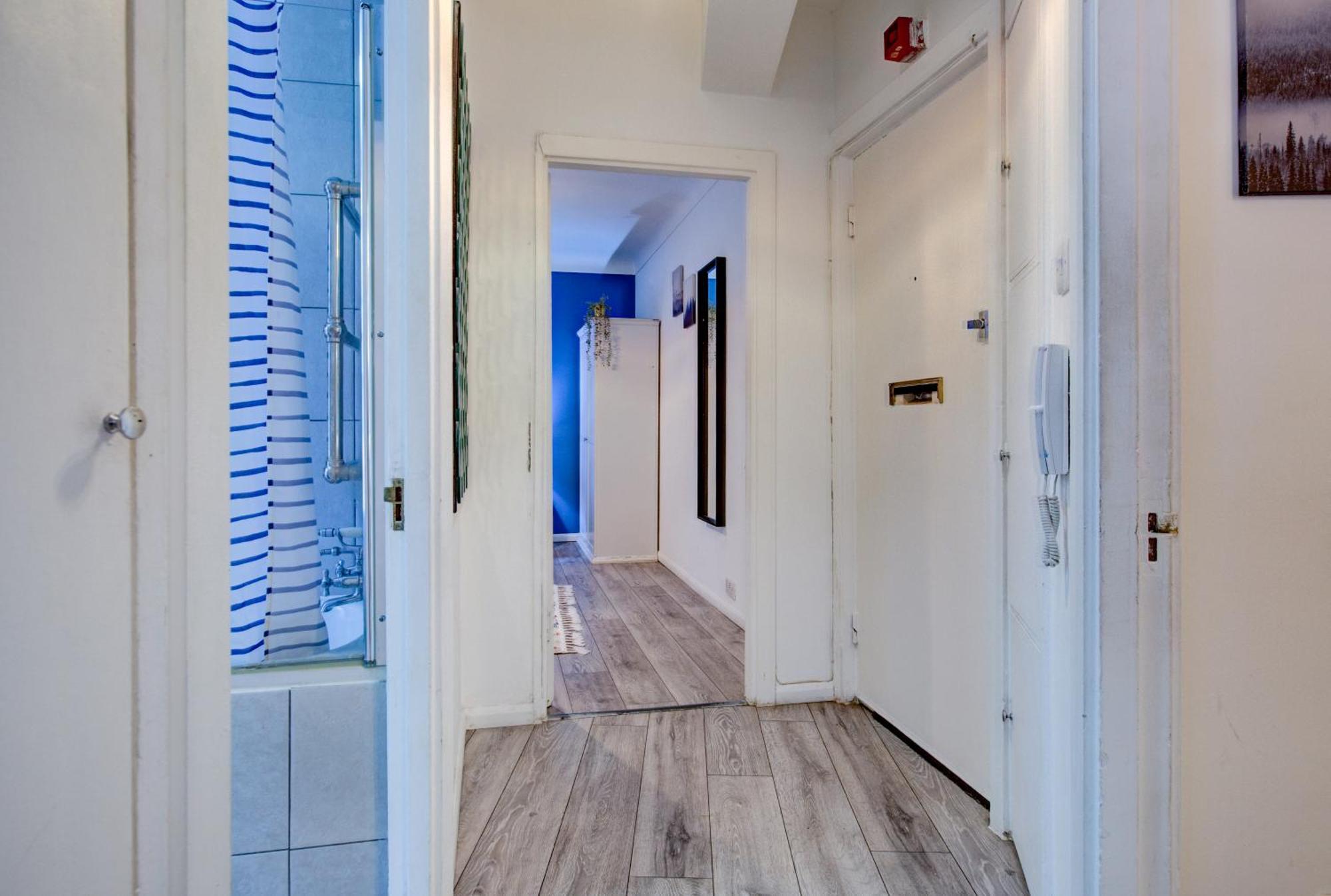 Lovely 2- Bedroom In Apartamento *