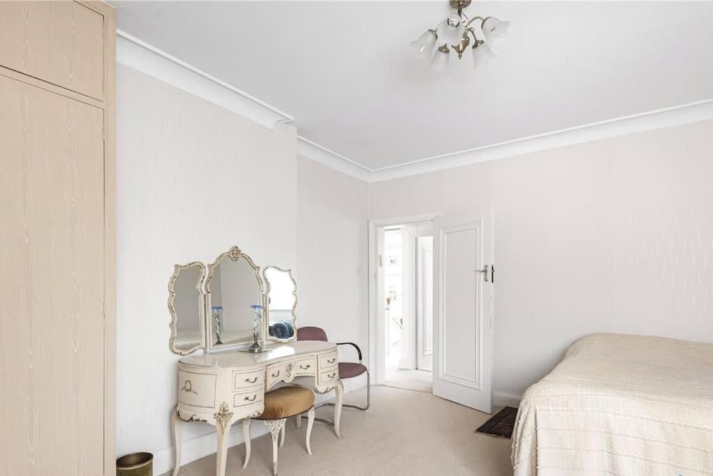 Appartement Large 5 Bedroom House In Finchley