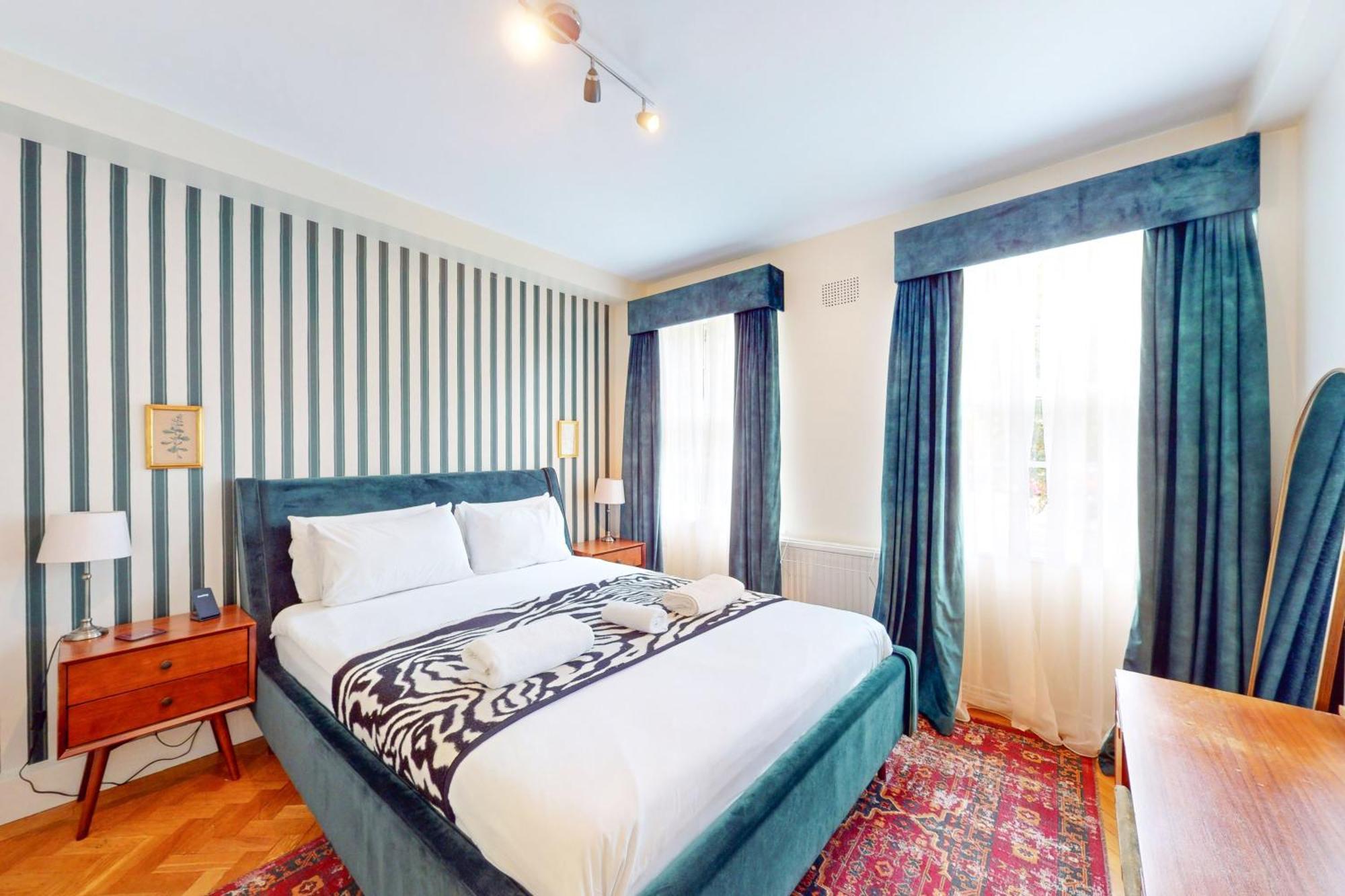3 Bedroom Family Friendly In Hillcrest * Londen