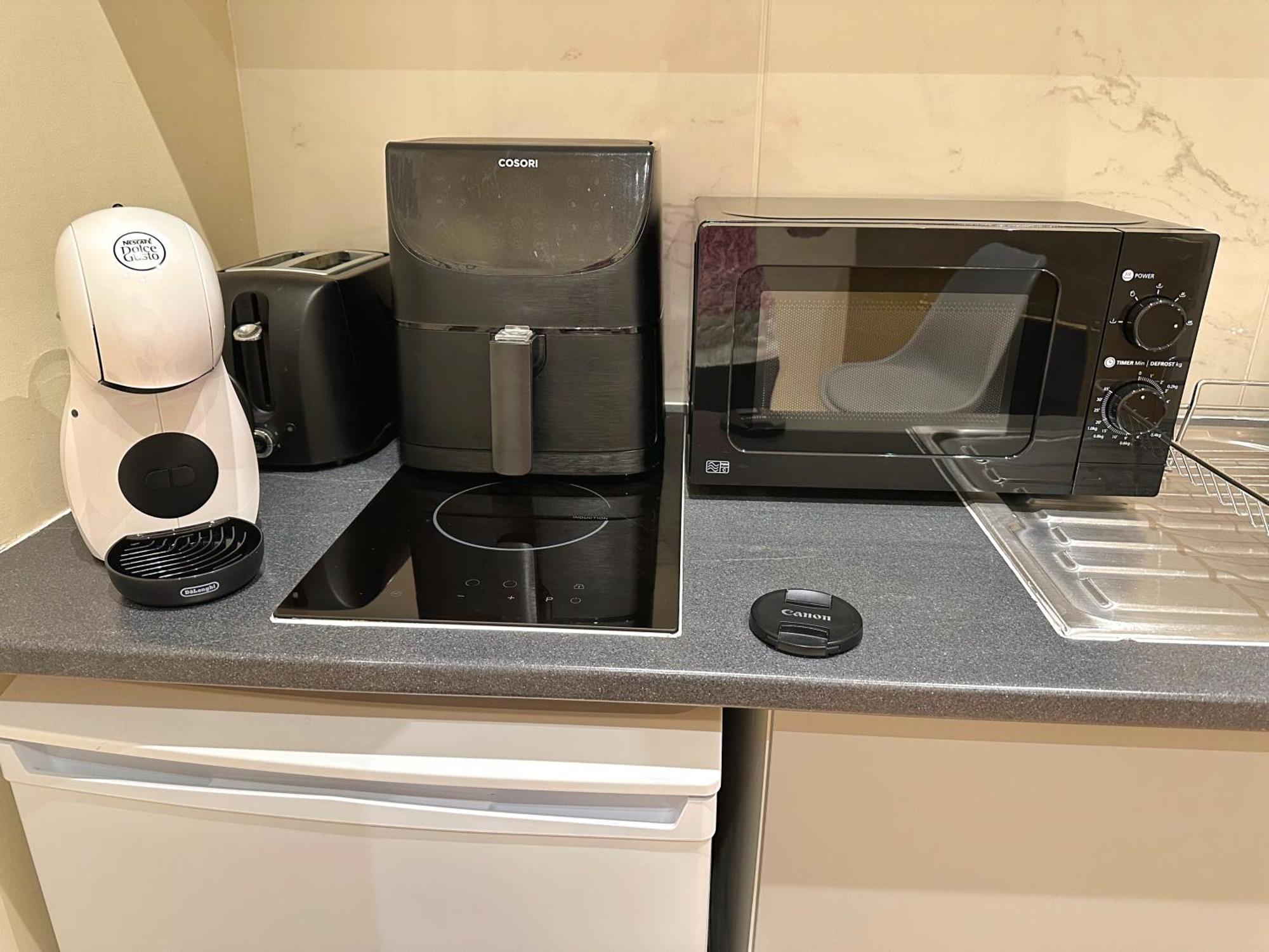 Central Chinatown 1 Bedroom 1 Bathroom Flat Appartement Londen