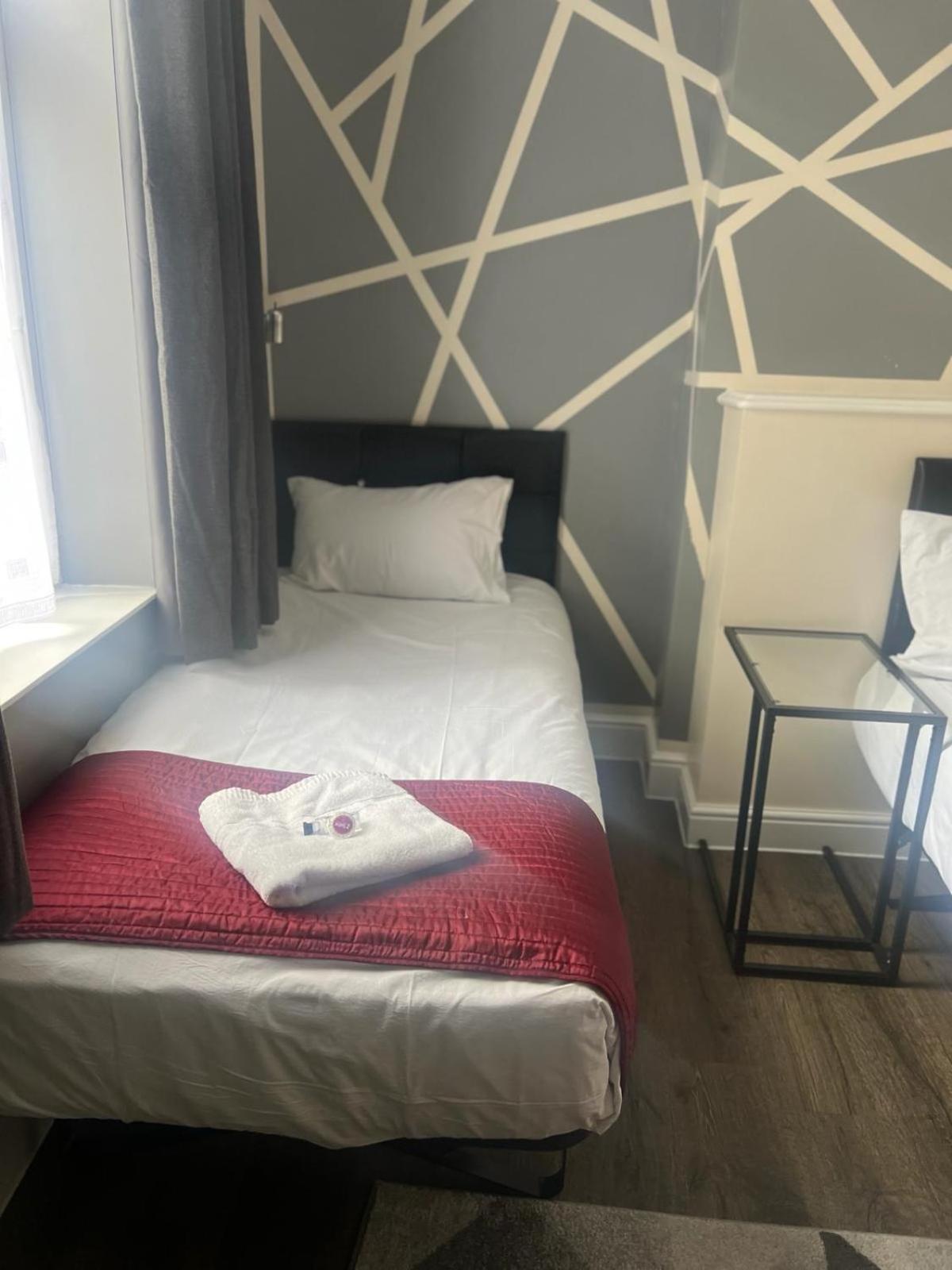 Saba And Hotel London