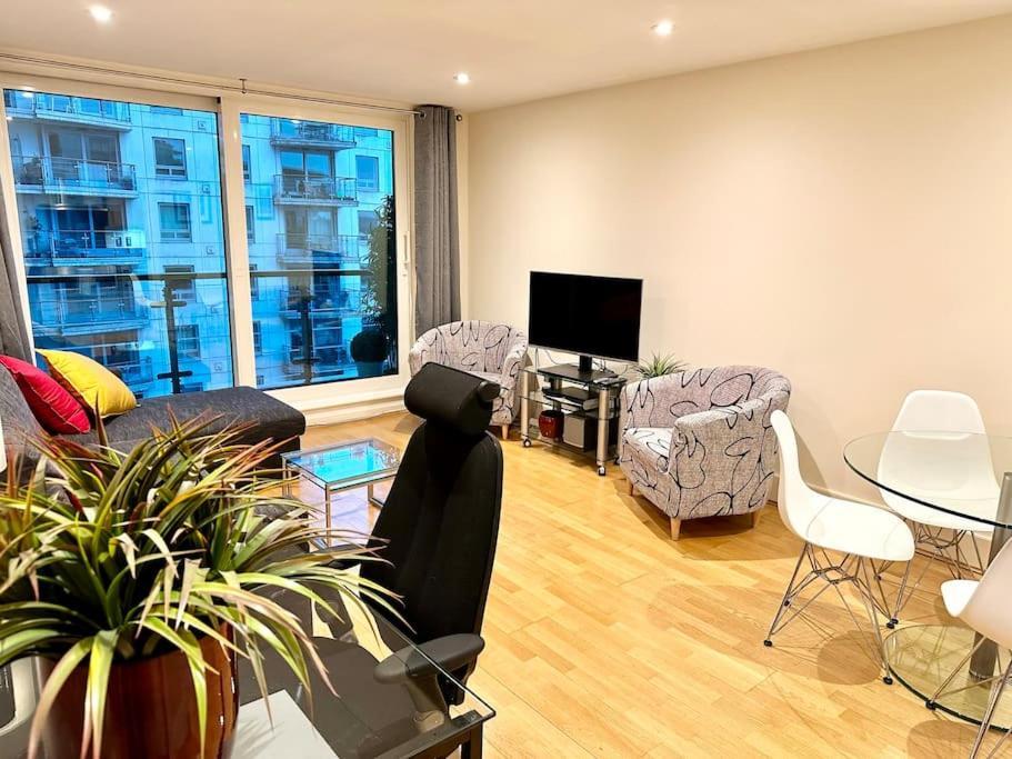 Stunning 2 Bed Thames River View - Appartement Londres