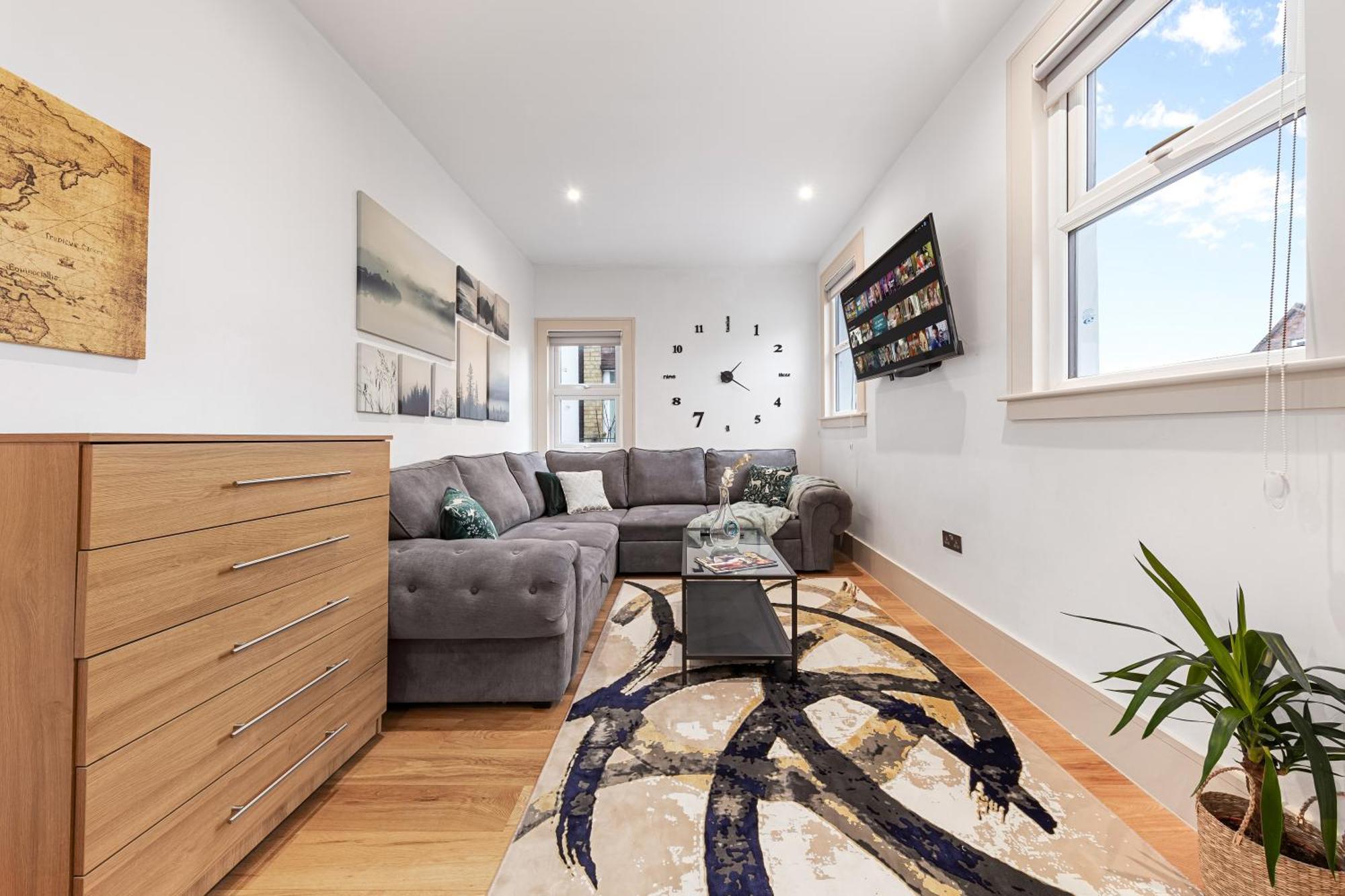 Modern Spacious 1 Bed Flat Near Richmond Park * Londen