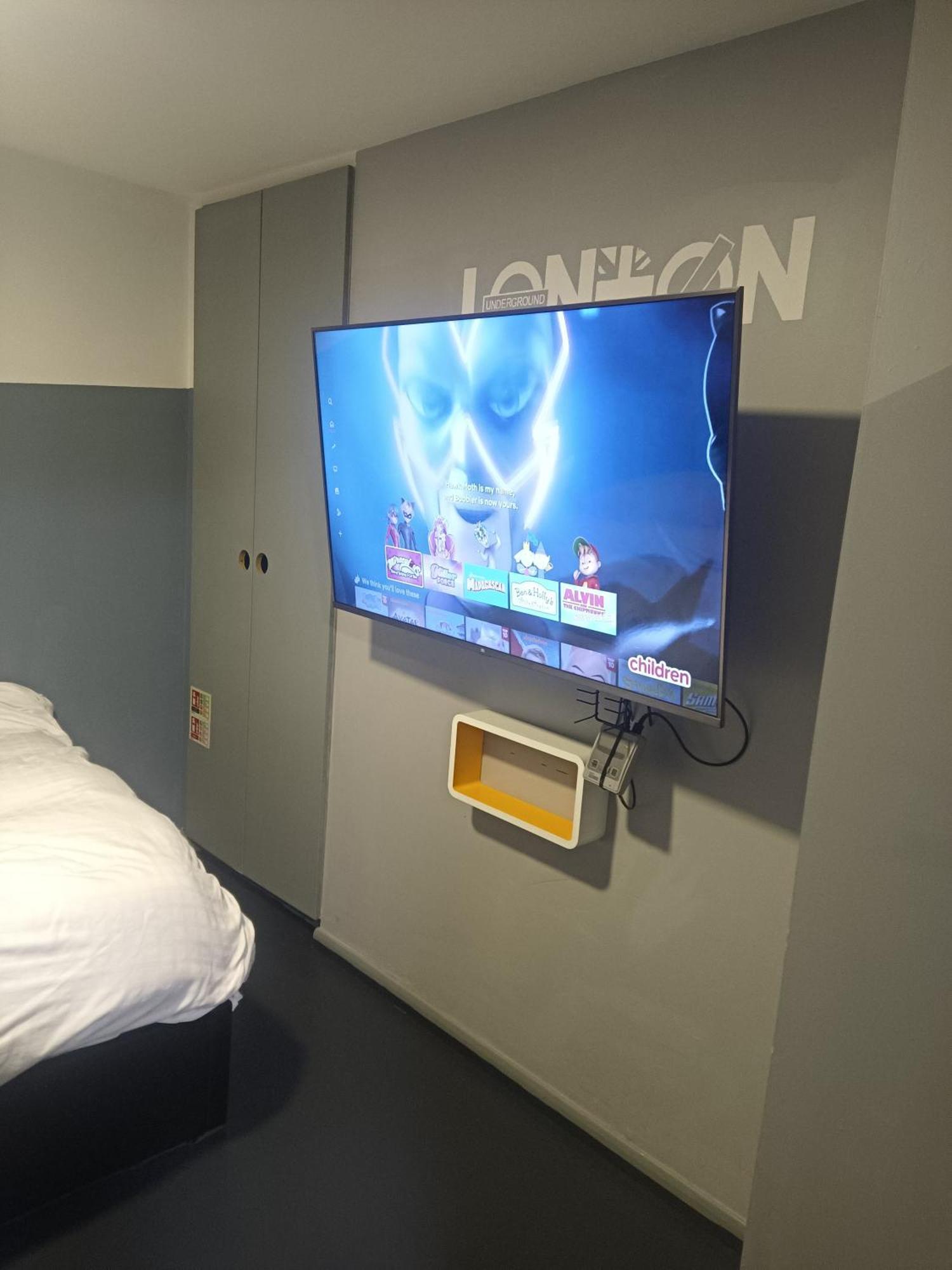 Luxurious En-suite Soft Water Air Conditioning Tv Etherium Maison d'hôtes