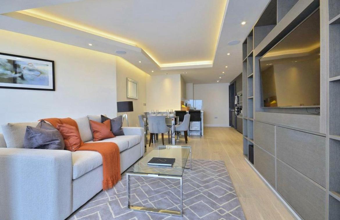 In Luxury Modern With Pool, Gym & Access Séjour chez l'habitant Londres
