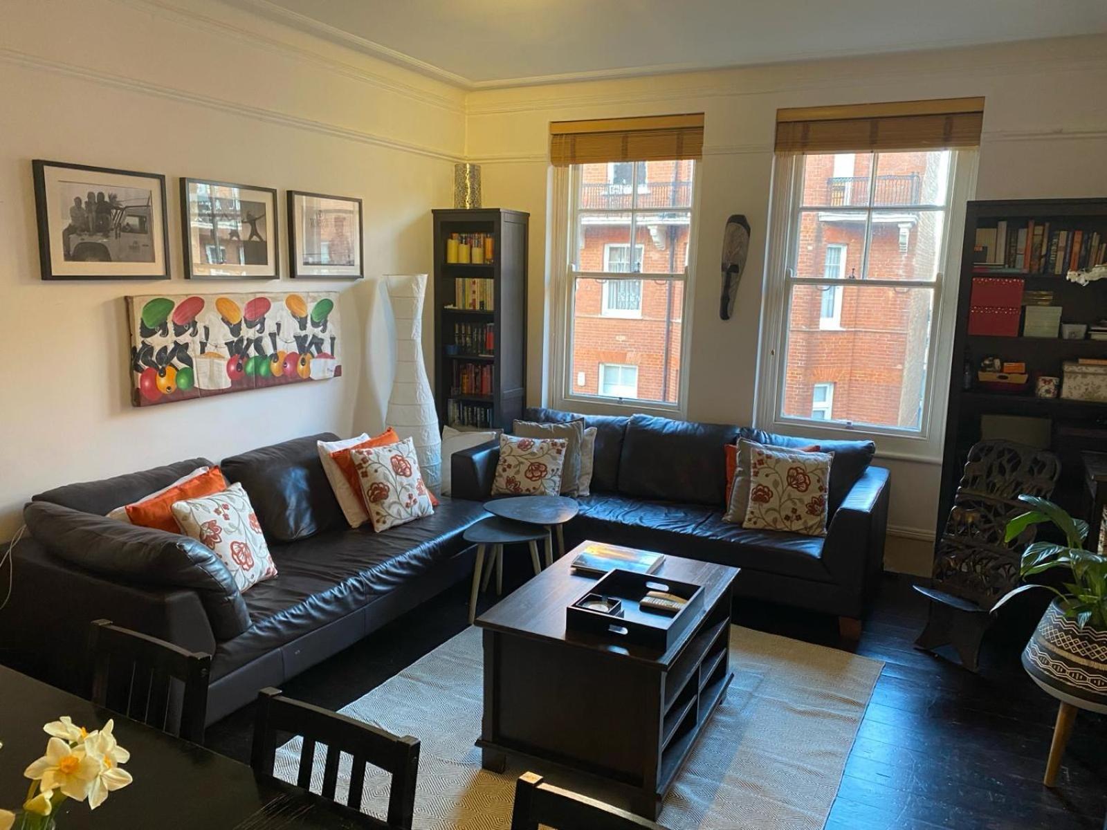 Spacious Flat In West Kensington Londen