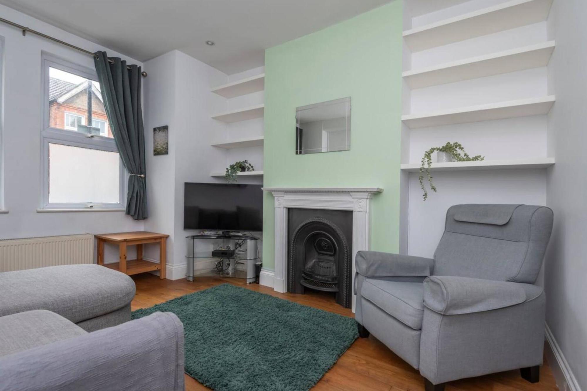 Ground Floor - Private Garden Appartement