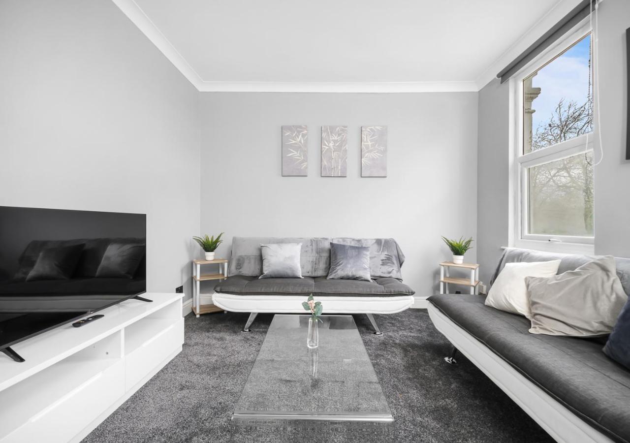 Apartamento Uksas Two Bed Flat Park Front Londres