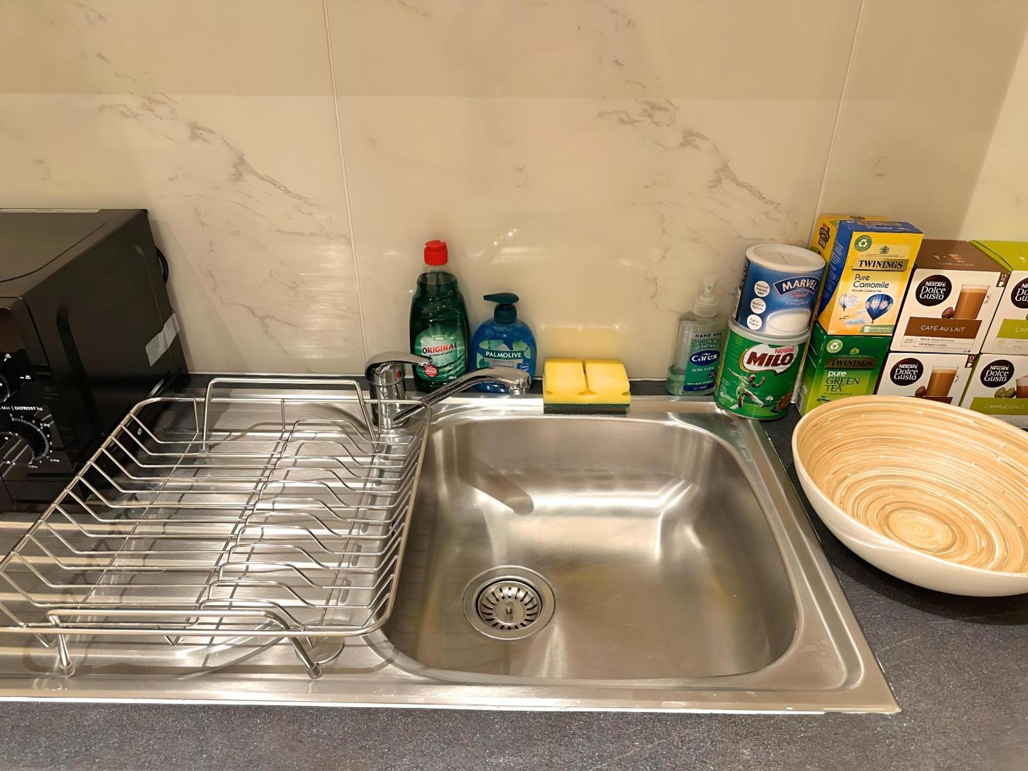 Central Chinatown 1 Bedroom 1 Bathroom Flat Apartment London
