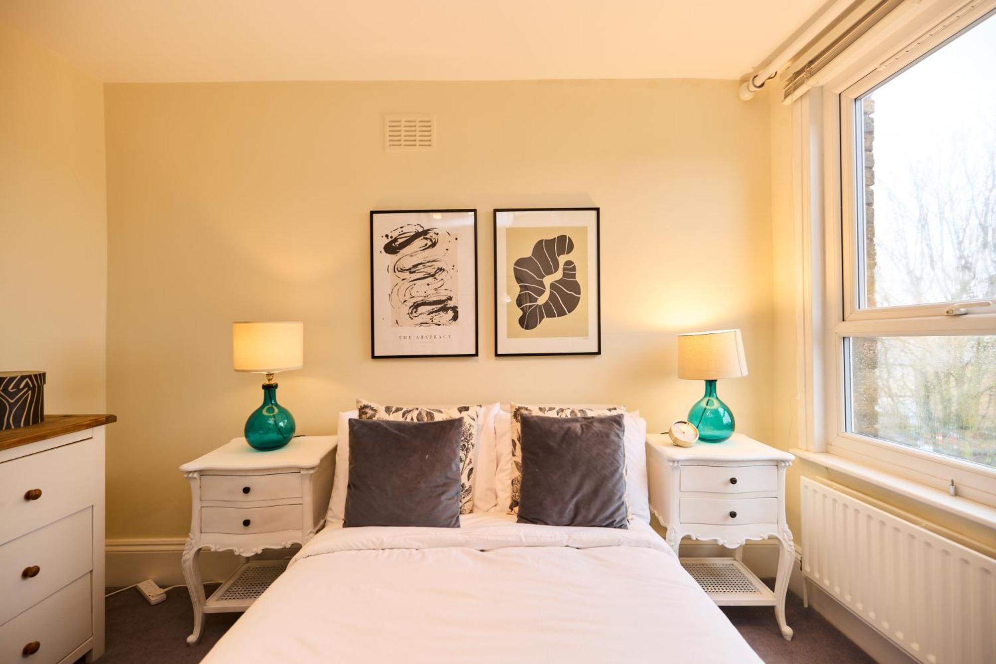 The Peckham Hideaway - Bright 3bdr Flat Apartment