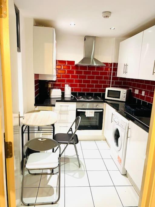 Appartement Excellent Two Bedroom Flat In Londres