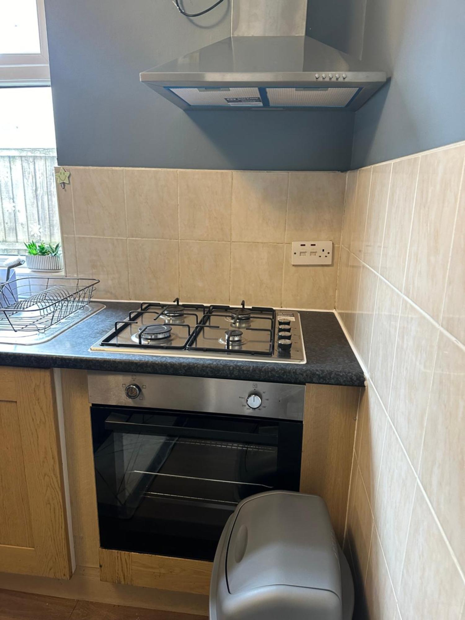 Apartment Amazing Ground Floor One Bedroom Forest Road