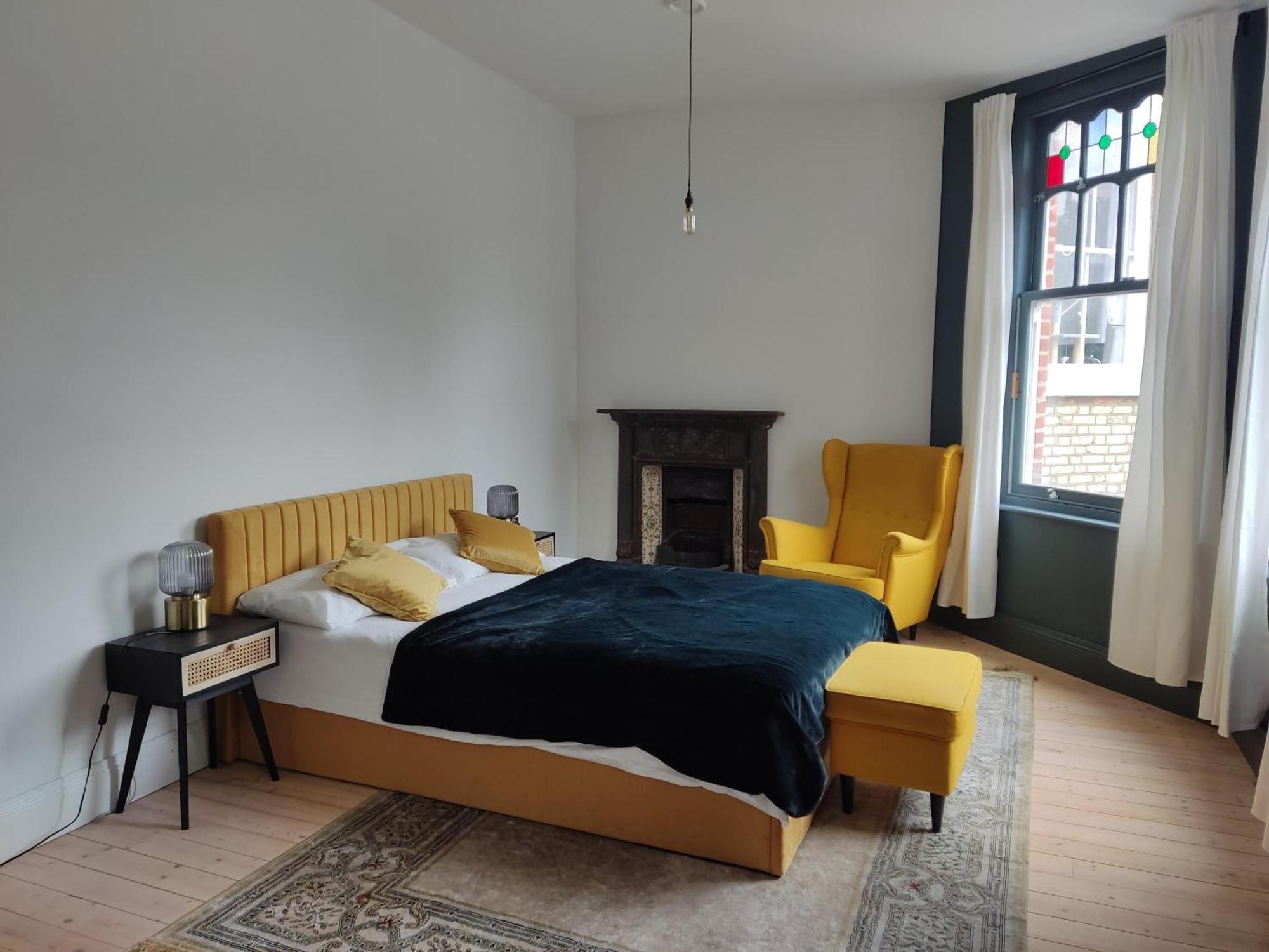 Remarkable 7-bed House In * Londen