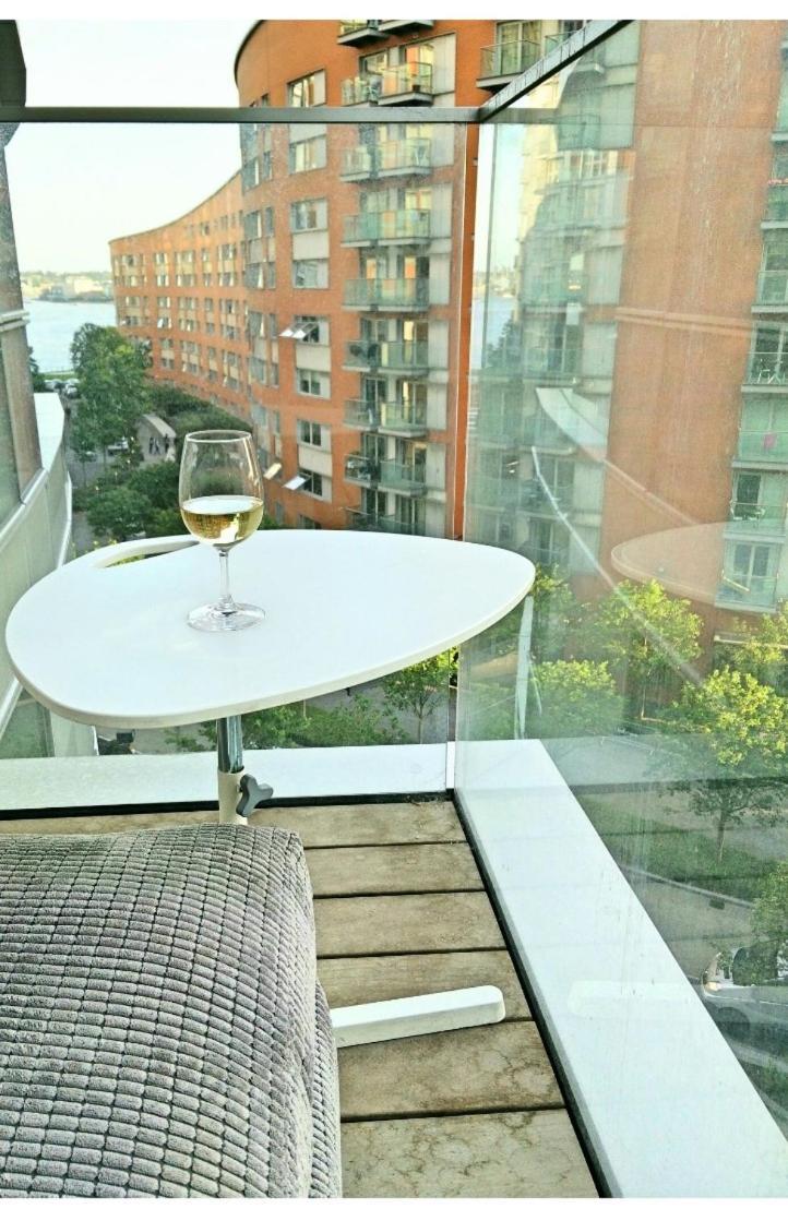 Private In Luxury Canary Wharf London