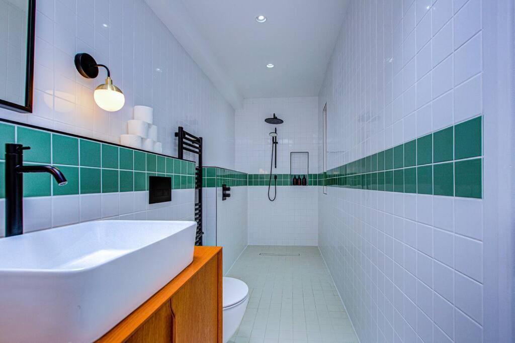 Bright And Airy 1br Unit Near Queen's Park Apartamento *