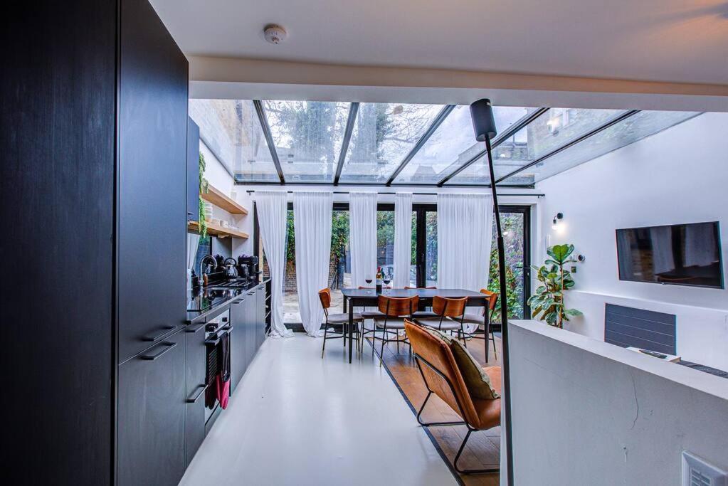 Bright And Airy 1br Unit Near Queen's Park Apartamento