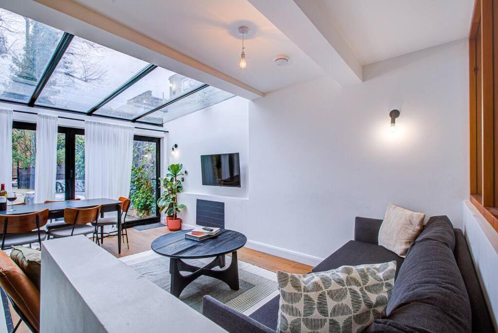 Bright And Airy 1br Unit Near Queen's Park *
