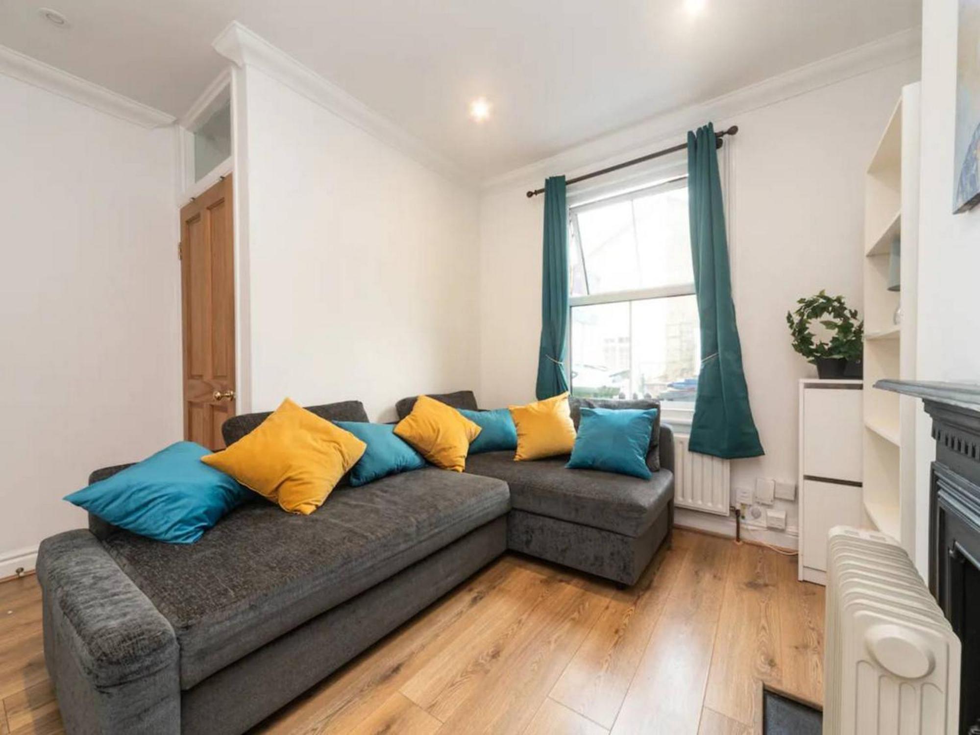 Holiday home Charming Period Near Surbiton With Garden