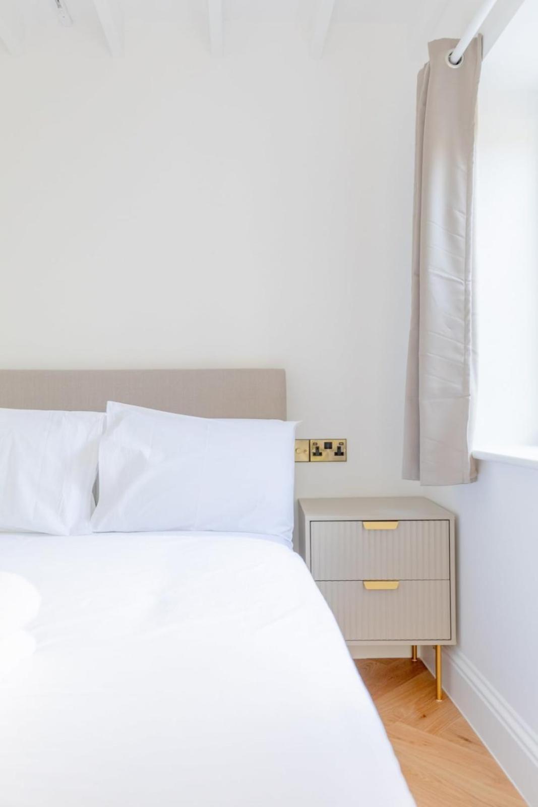 Apartment Luxuriously Compact 1bd Eco Clapham Common! London