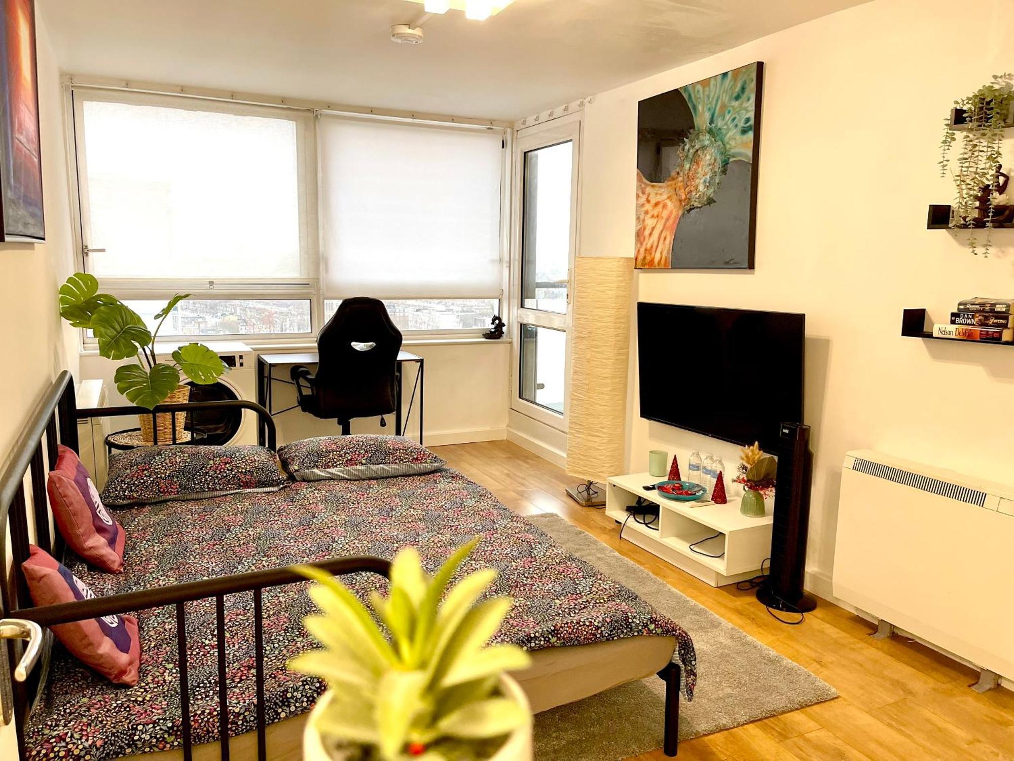 Apartamento West Central Flat In With Patio Londres
