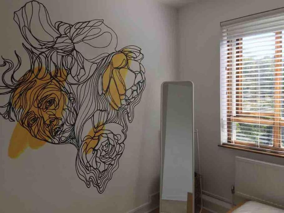 Super-convenient, 3 Mins To Kings Cross Apartment London
