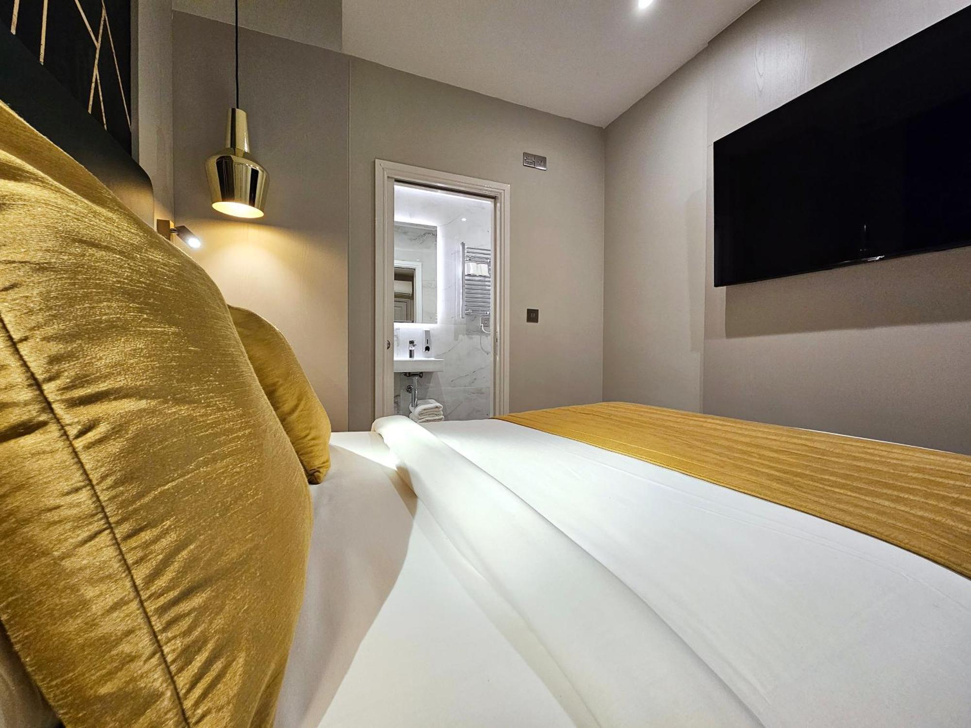 Nox Hyde Park Apart-hotel 4*