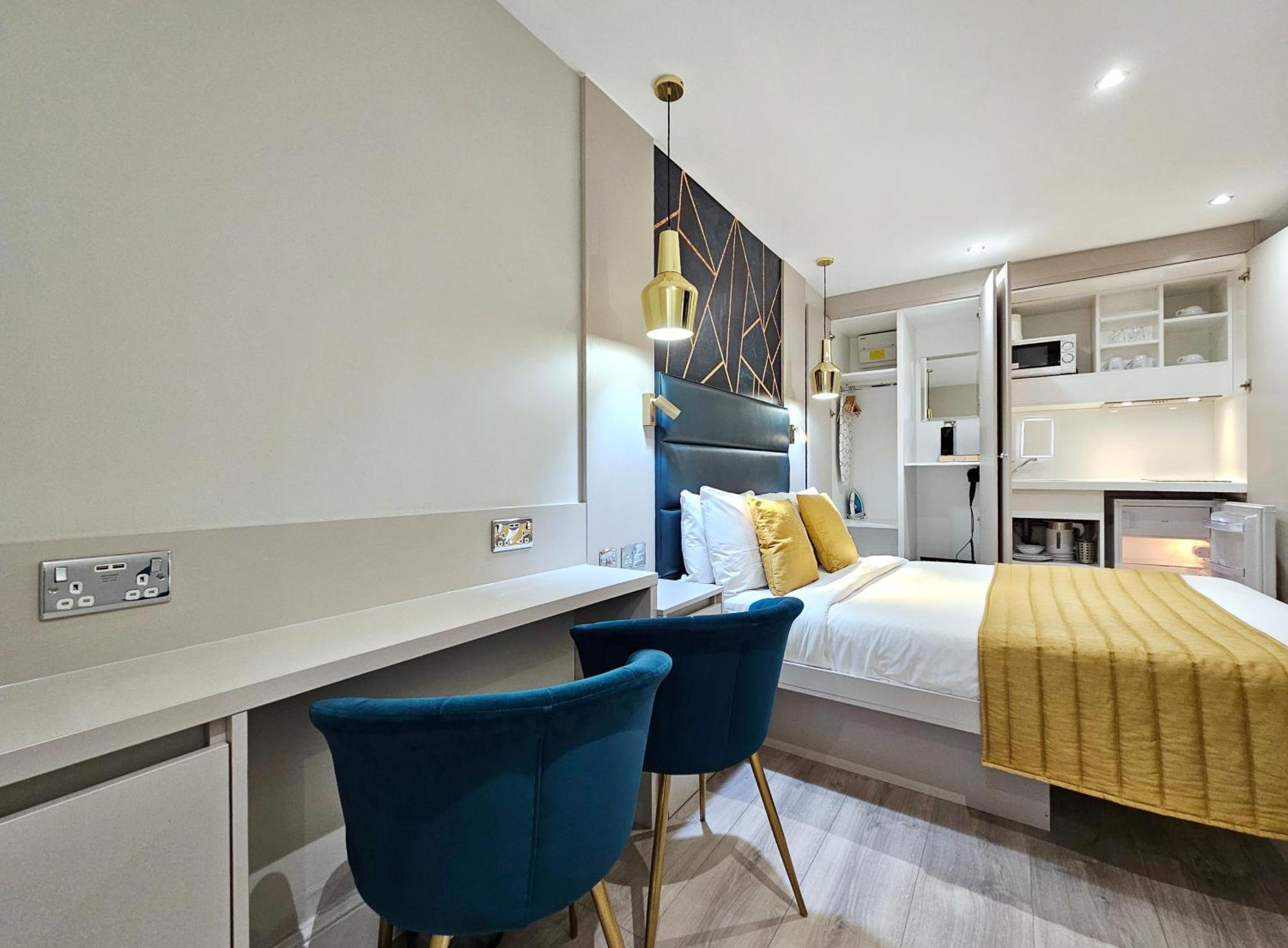 Apart-hotel Nox Hyde Park 4*