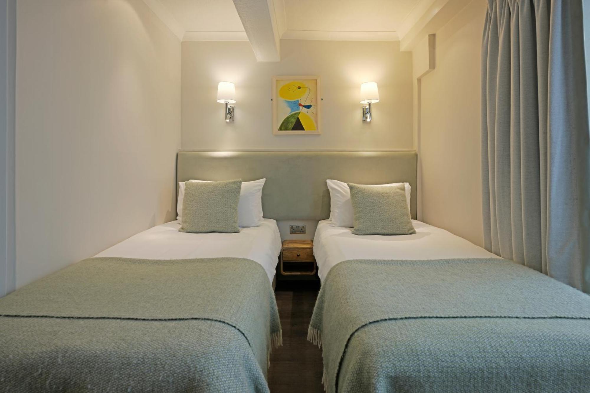 Hotel Harlingford
