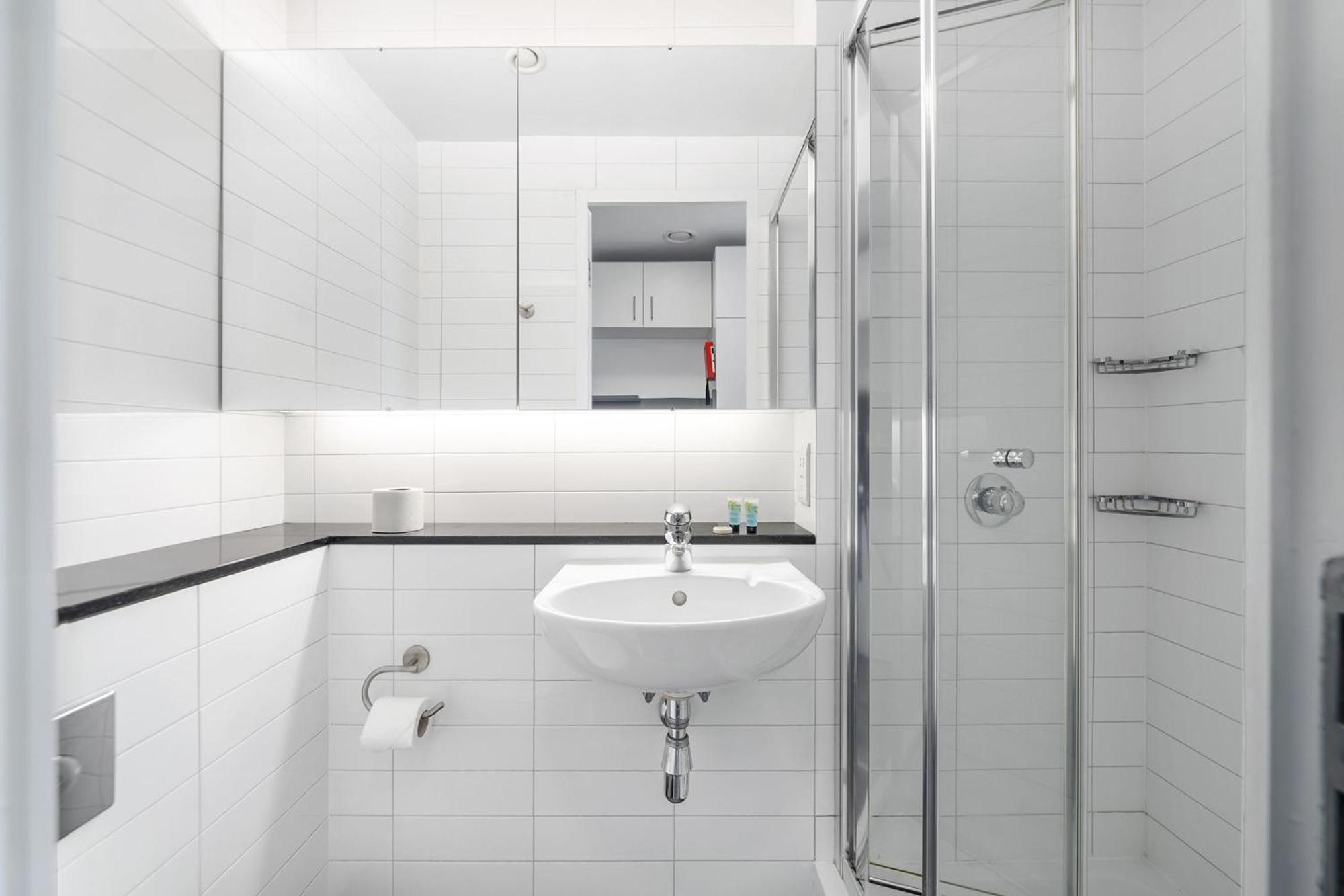 Studios, And Private Bedrooms With Shared Kitchen At Chapter Kings Cross In * Londres