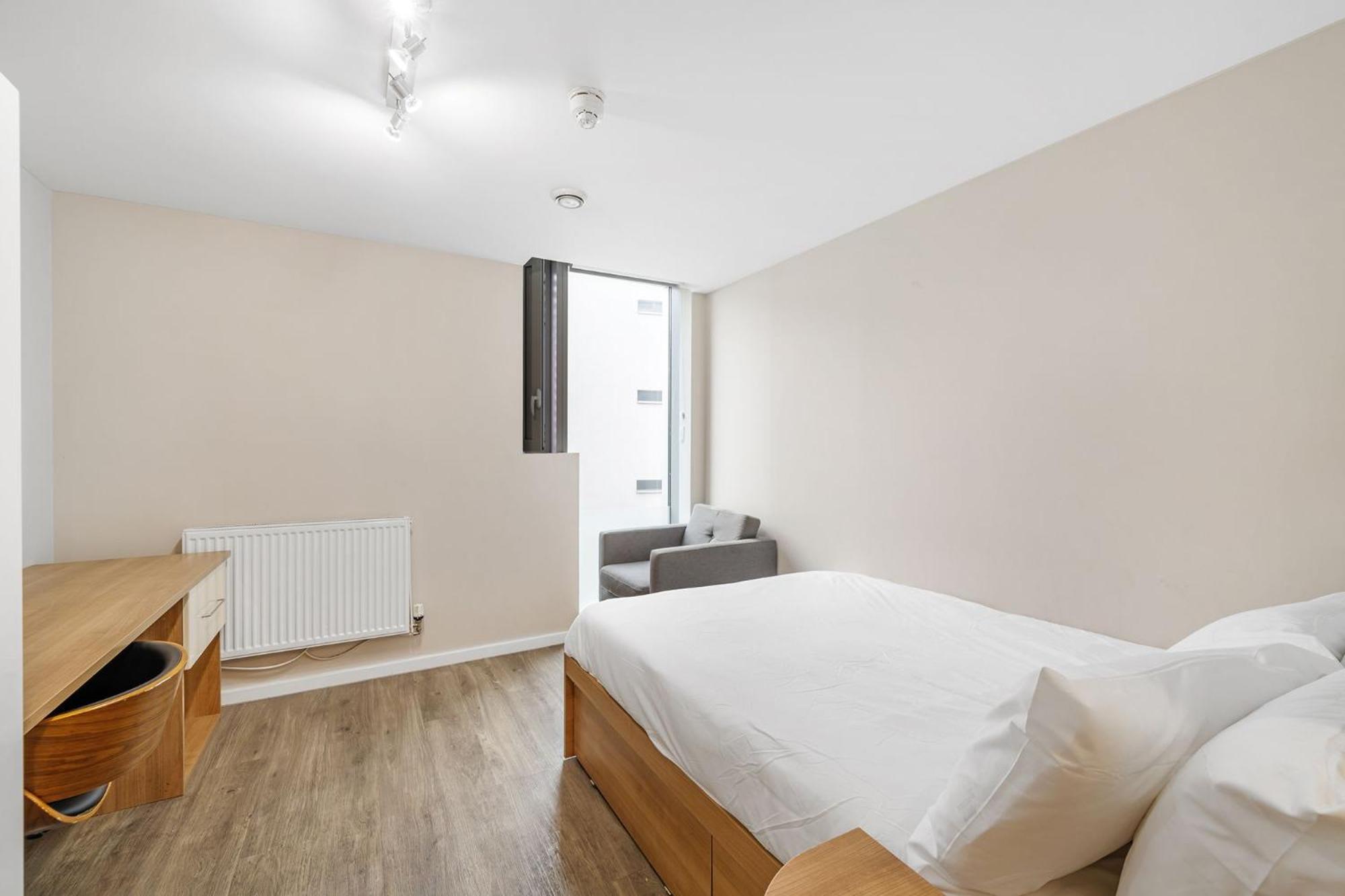 Apartment Chic And At Chapter South Bank In *