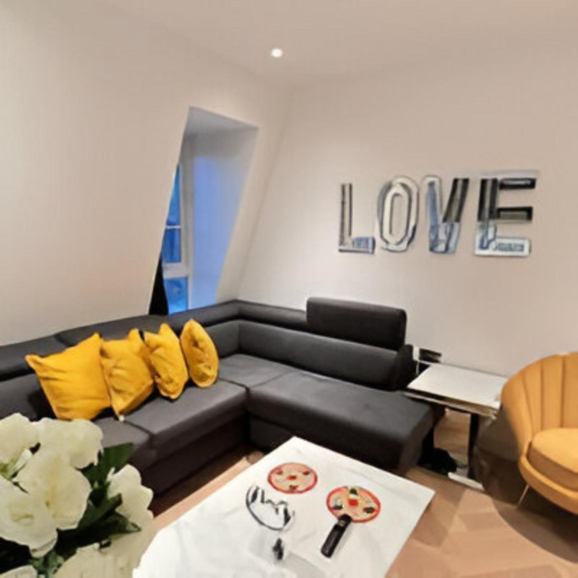 Reserve Amazing 2-bedroom Penthouse In Marble Arch 74 Appartement