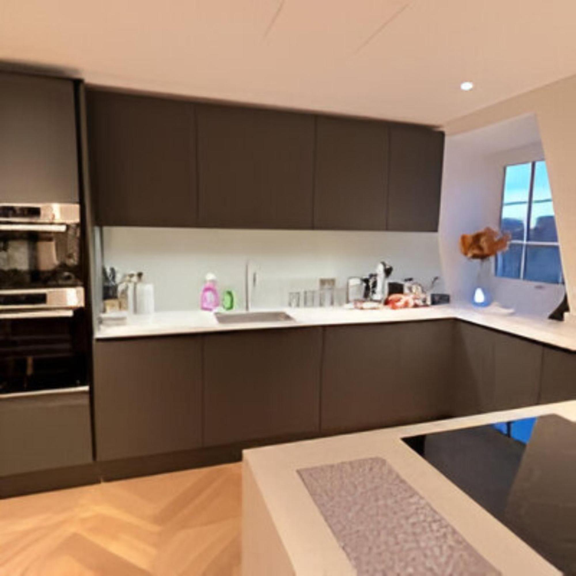 Reserve Amazing 2-bedroom Penthouse In Marble Arch 74 Appartement
