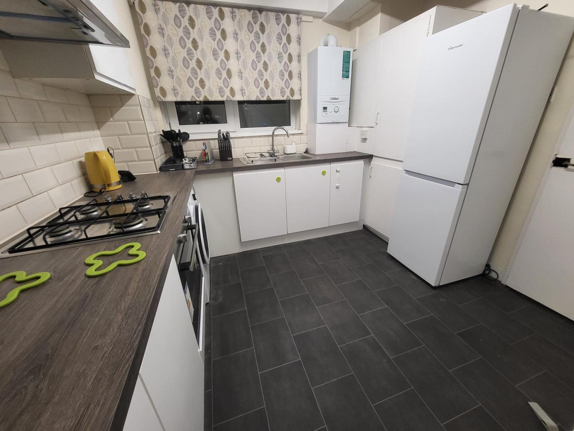 Apartment Garland Modern Spacious Flat, London