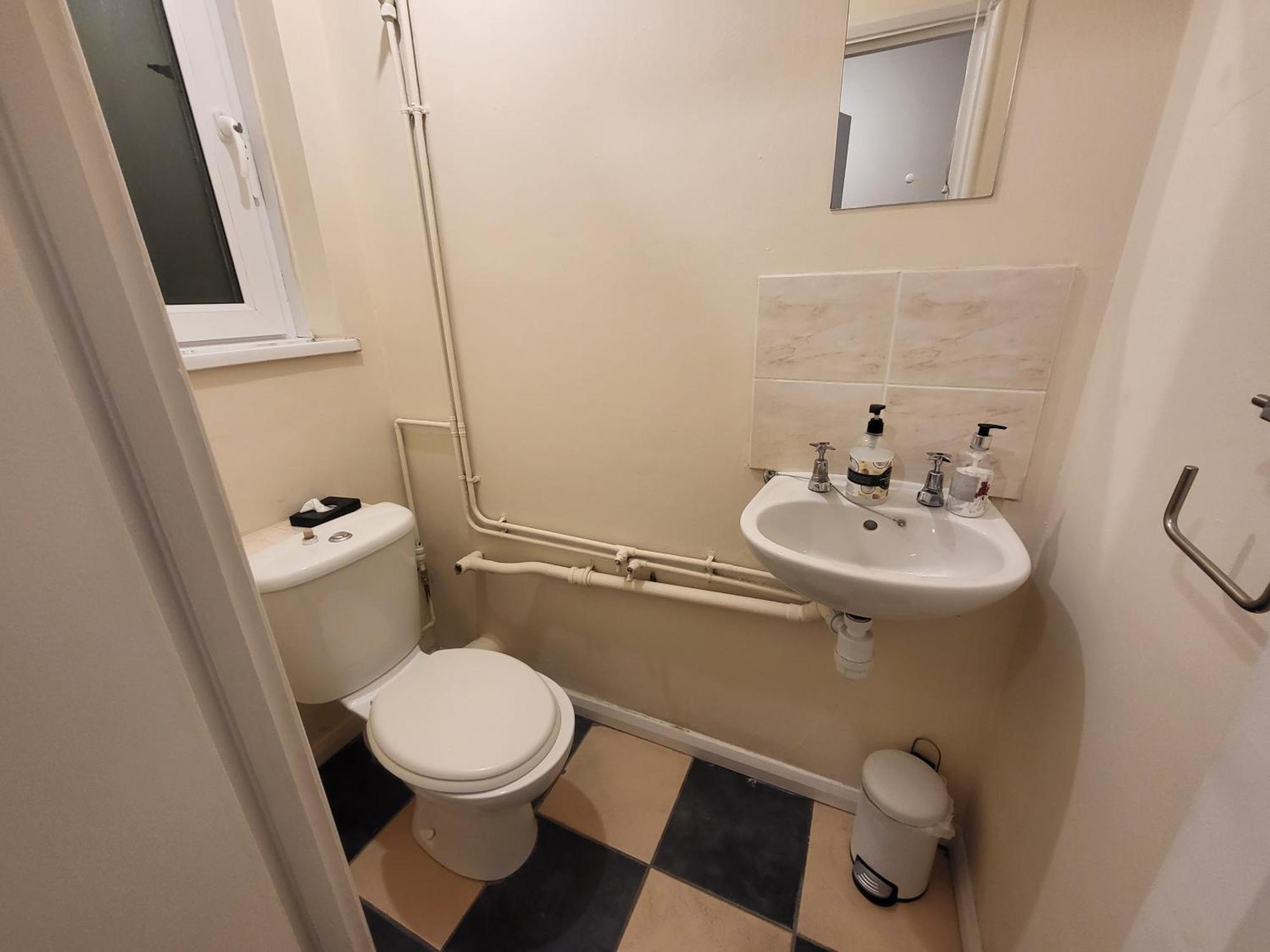 Garland Modern Spacious Flat, *