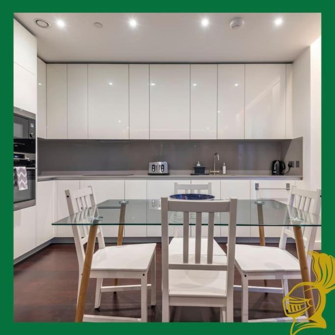 The Embassy Two Bedrooms Devereux Residences Appartement