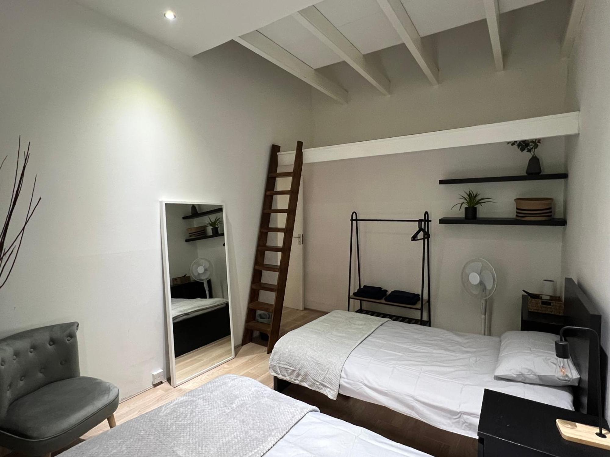 3 Bedroom Town House In Muswell Hill * London