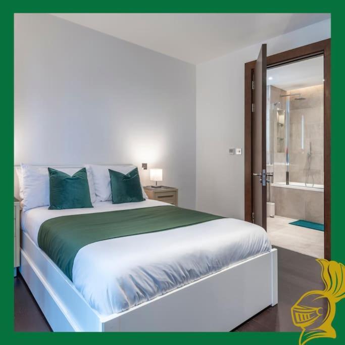 The Embassy Two Bedrooms Devereux Residences Appartement