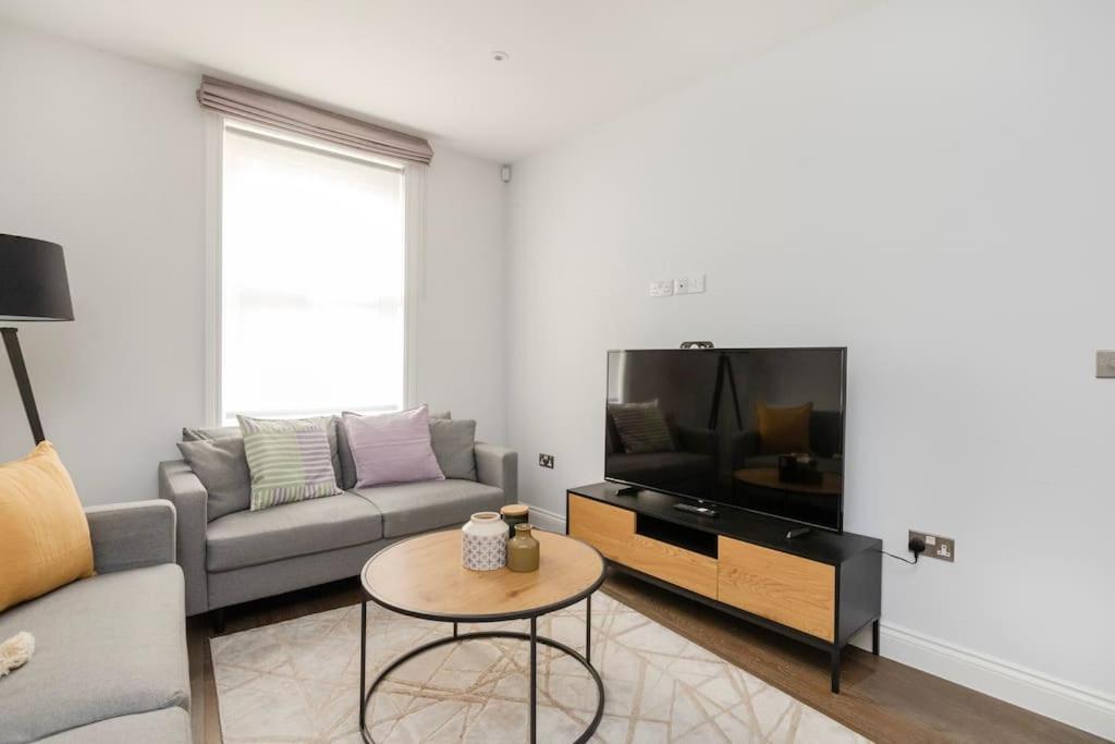 Modern House In South Kensington Londres