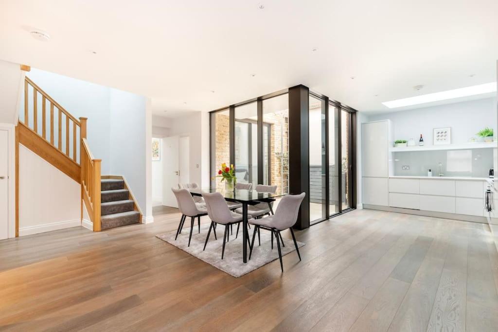 Modern House In South Kensington Londres