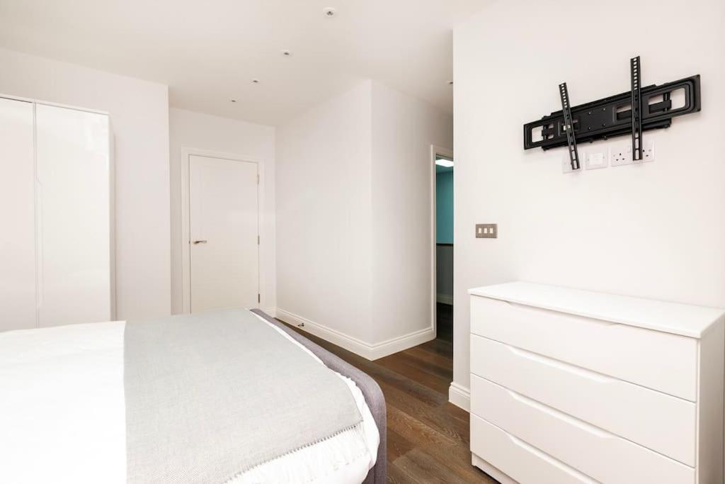 Modern House In South Kensington *