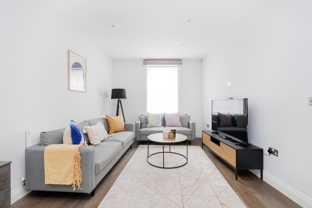 Modern House In South Kensington