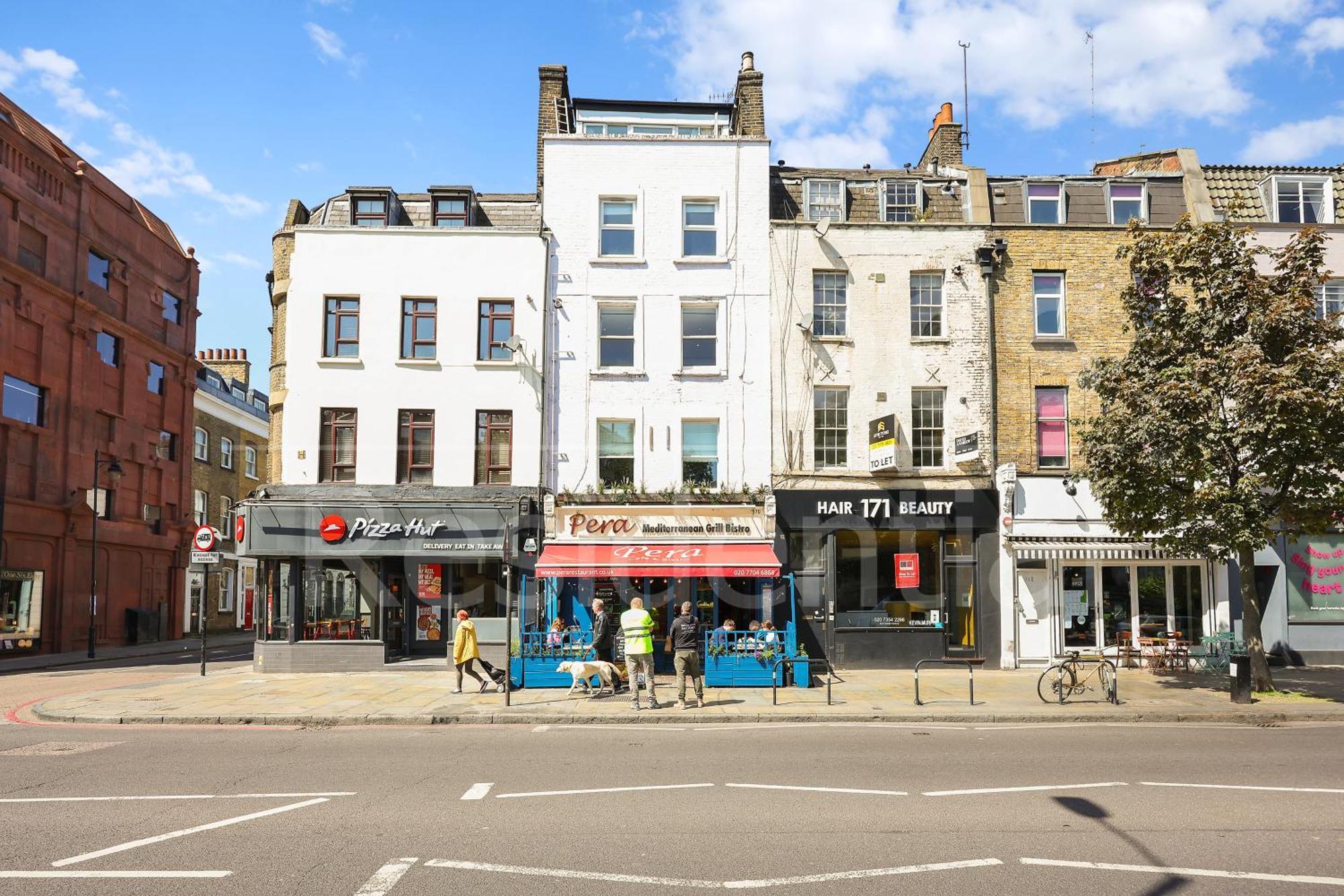 Modernised 1 And 2 Bedrooms Option Terrace And Balcony High Street Londres
