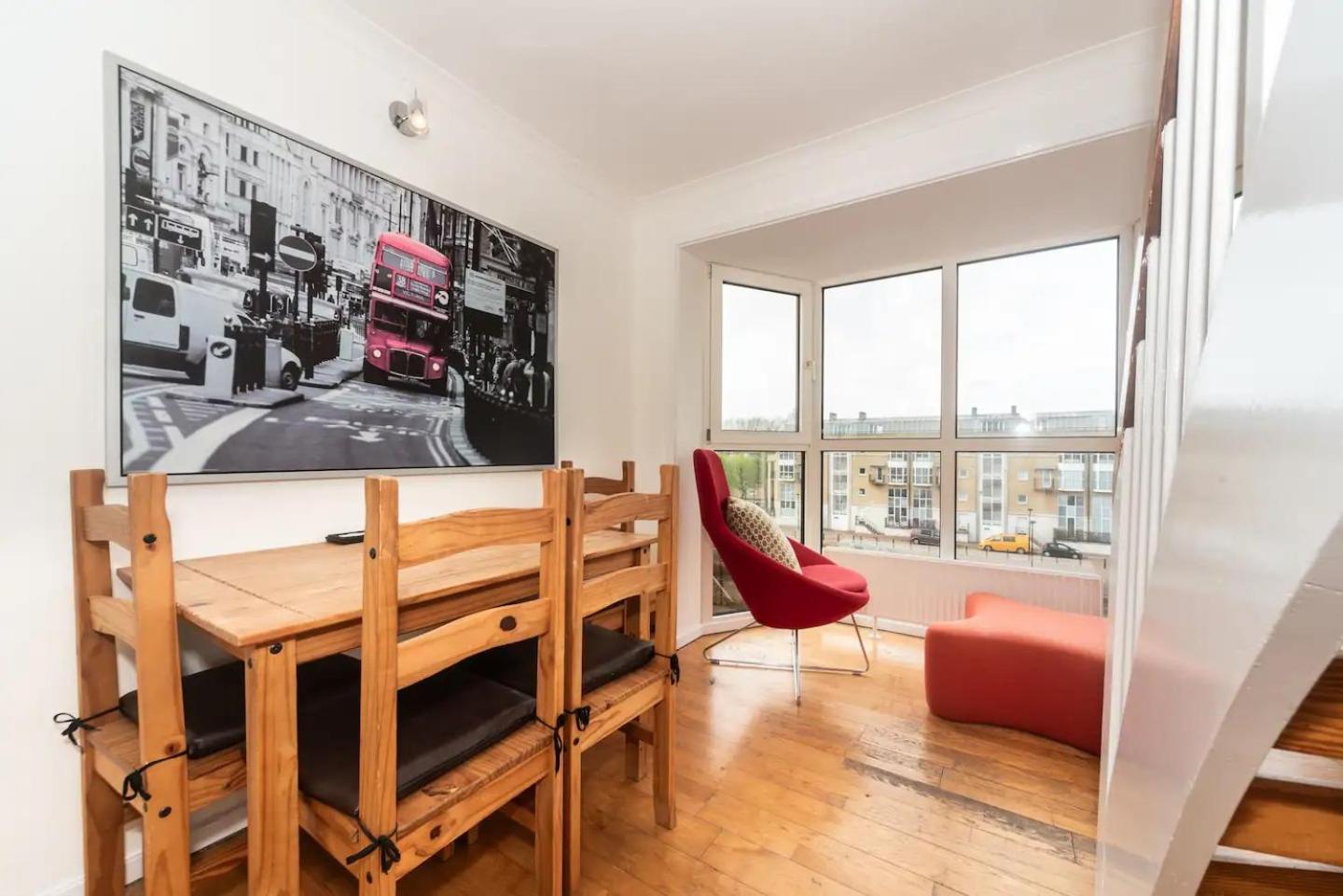 Sunny Maisonette With Views Over Canary Wharf, Apartamento